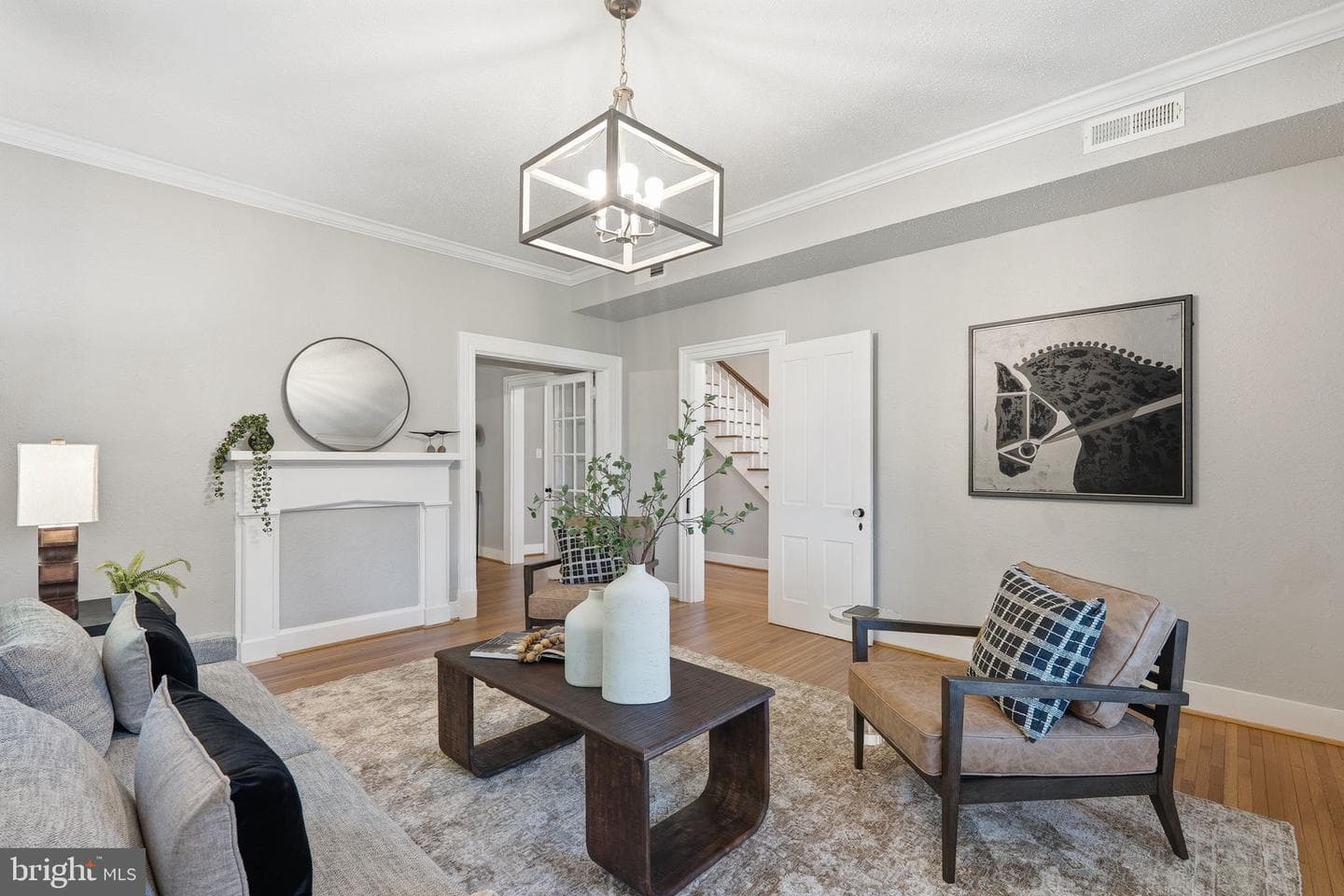 105 E Washington Street, Remington