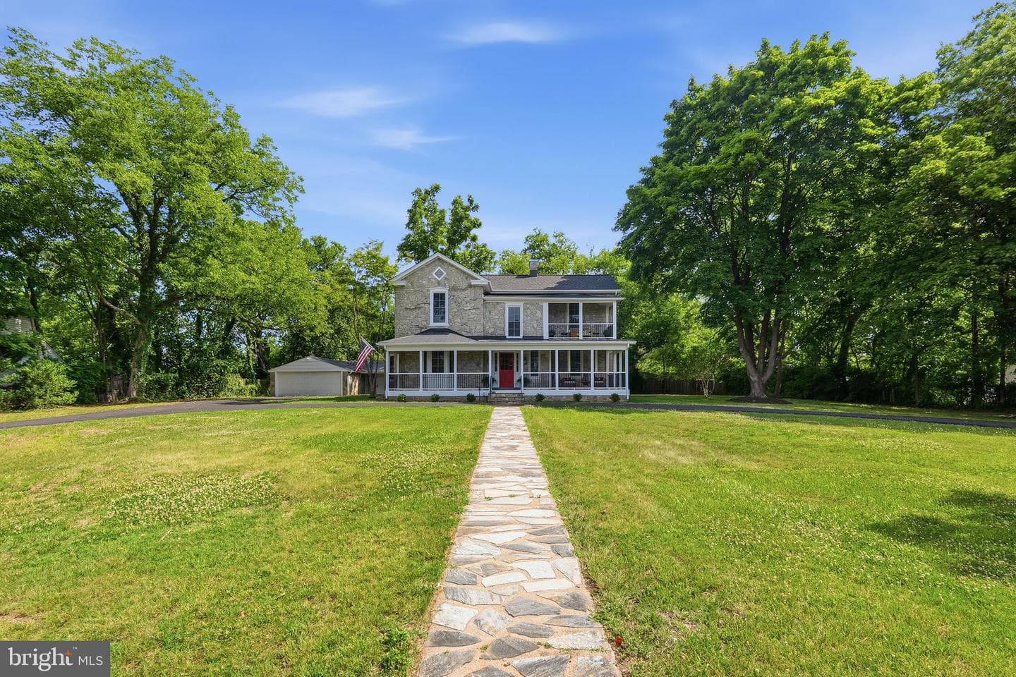 105 E Washington Street photo 32