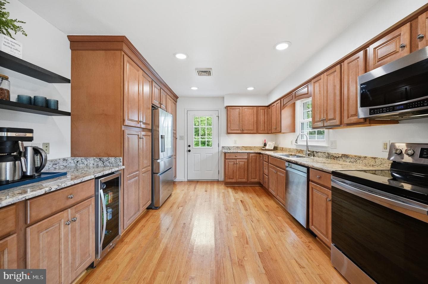 7473 Kennedy Road photo 5