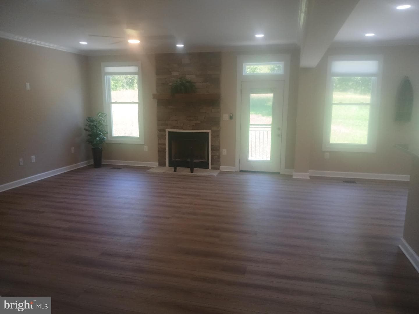 5201 Carolyns Way photo 9