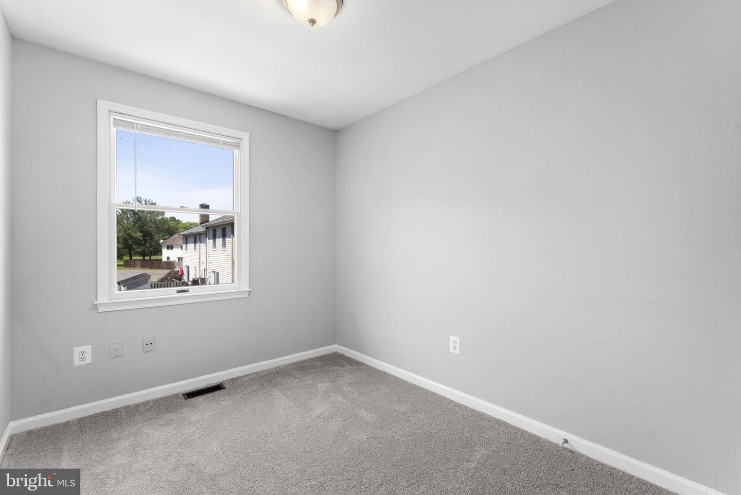 7640 Wankoma Drive photo 10