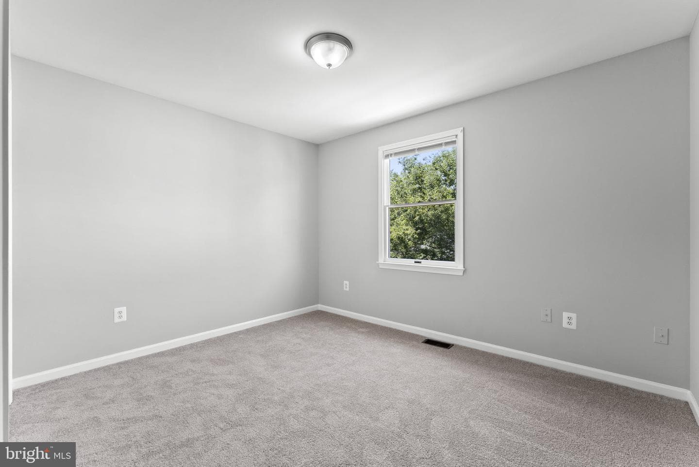 7640 Wankoma Drive photo 9