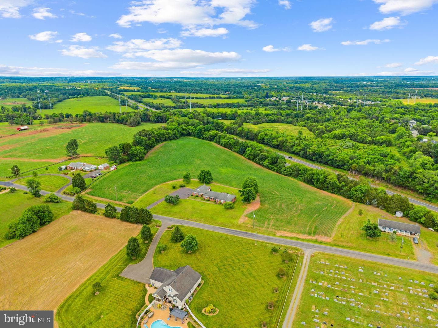 11889 Cemetery Road photo 54