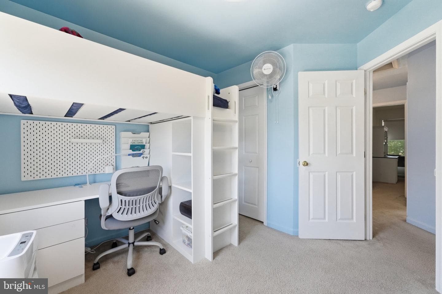 53 Sire Way photo 14