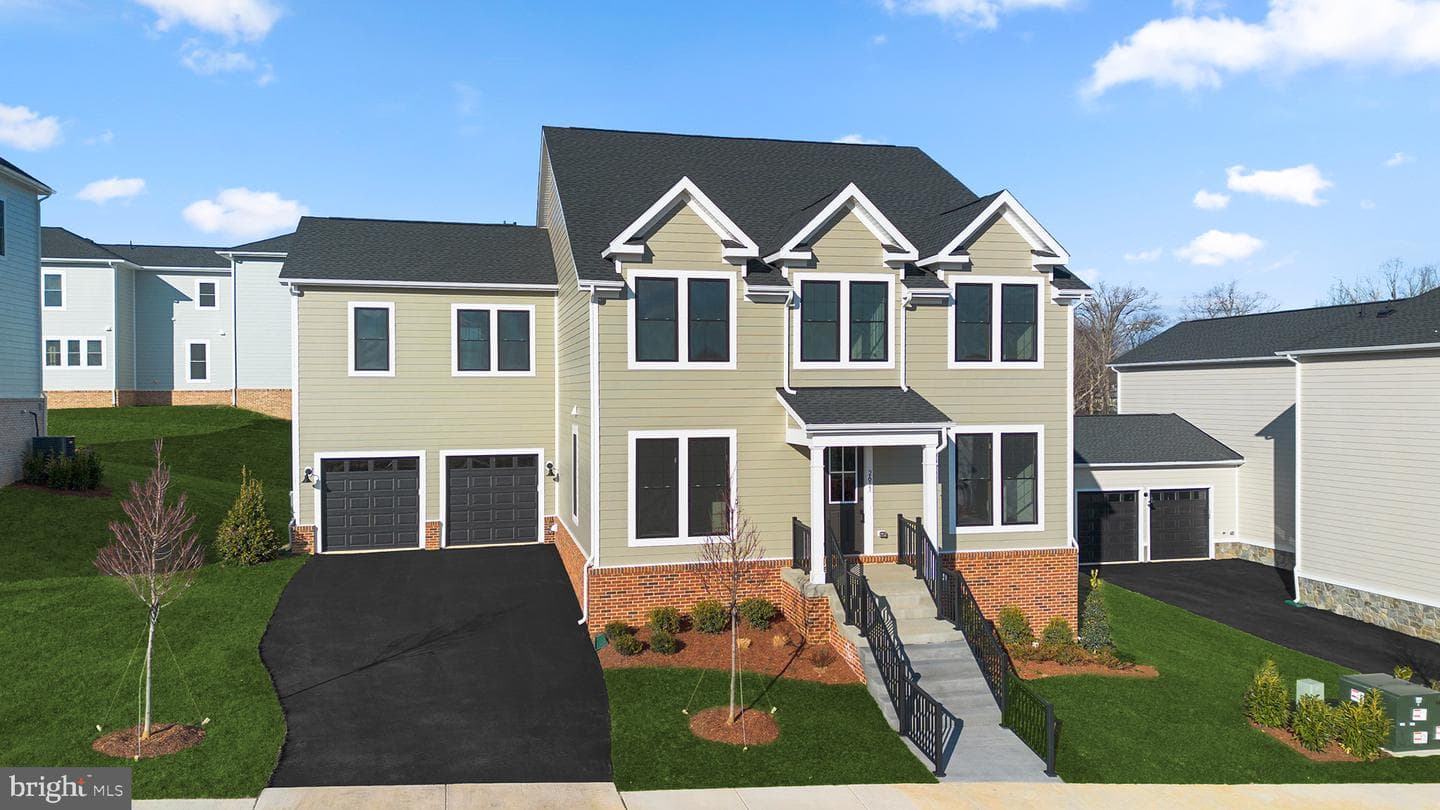2611 Blue Ridge Ave photo 3