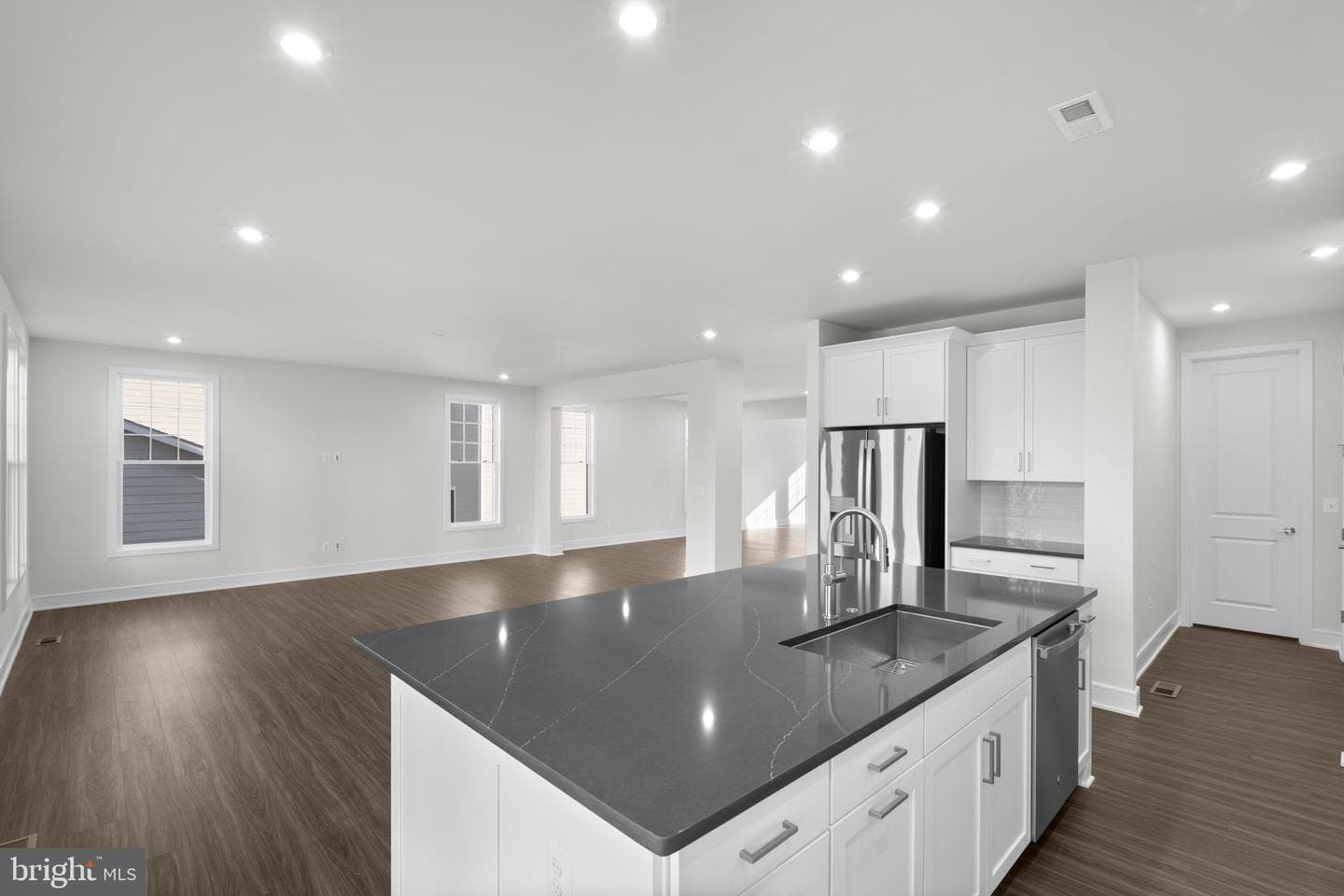 2611 Blue Ridge Ave photo 9