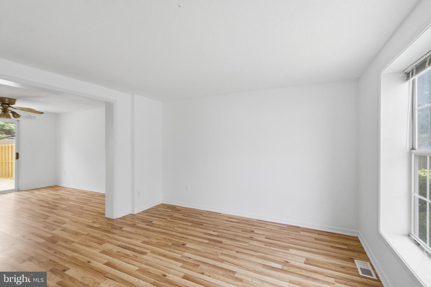 Oak Leaf Court photo 4