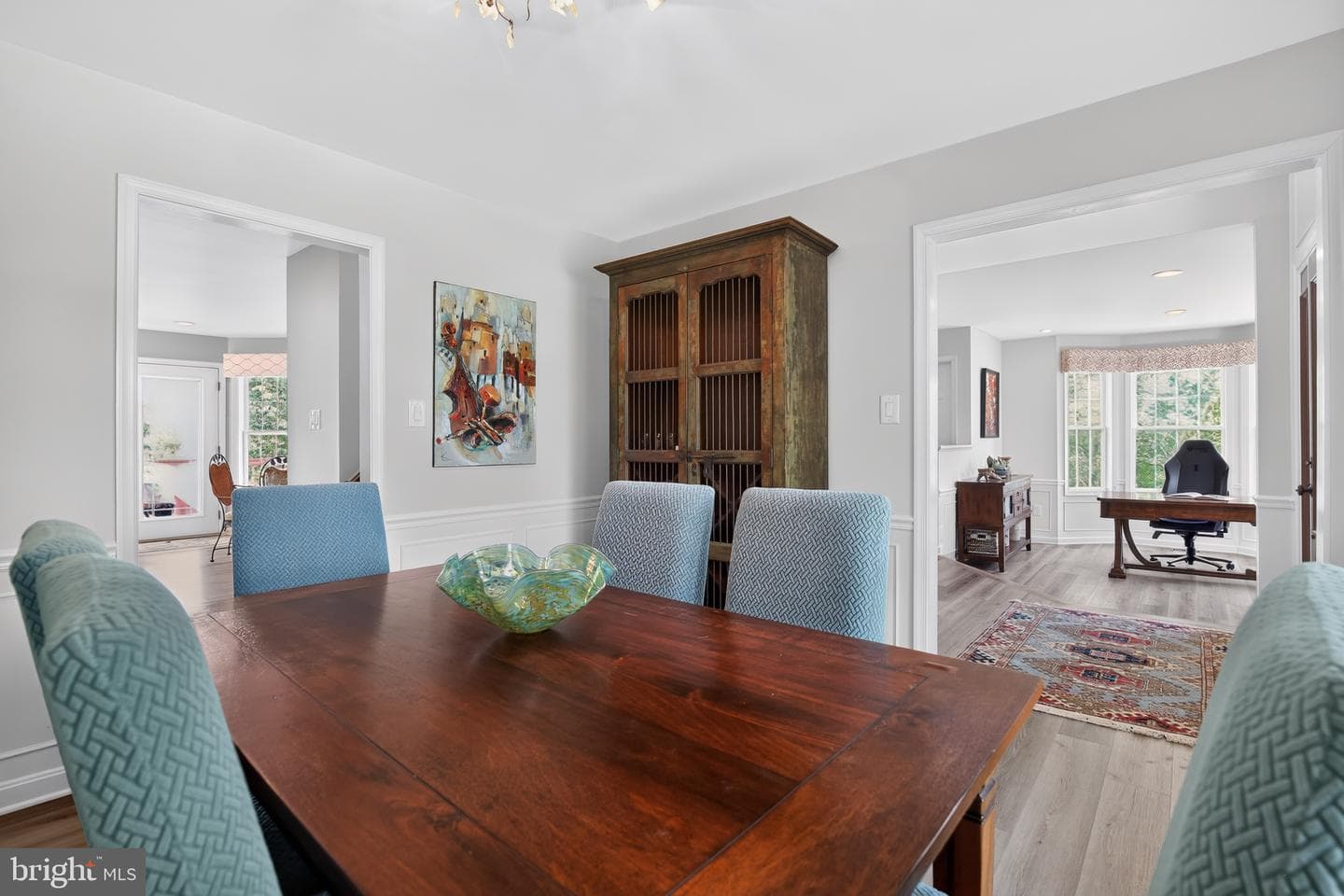 6404 Cotswold Way photo 8