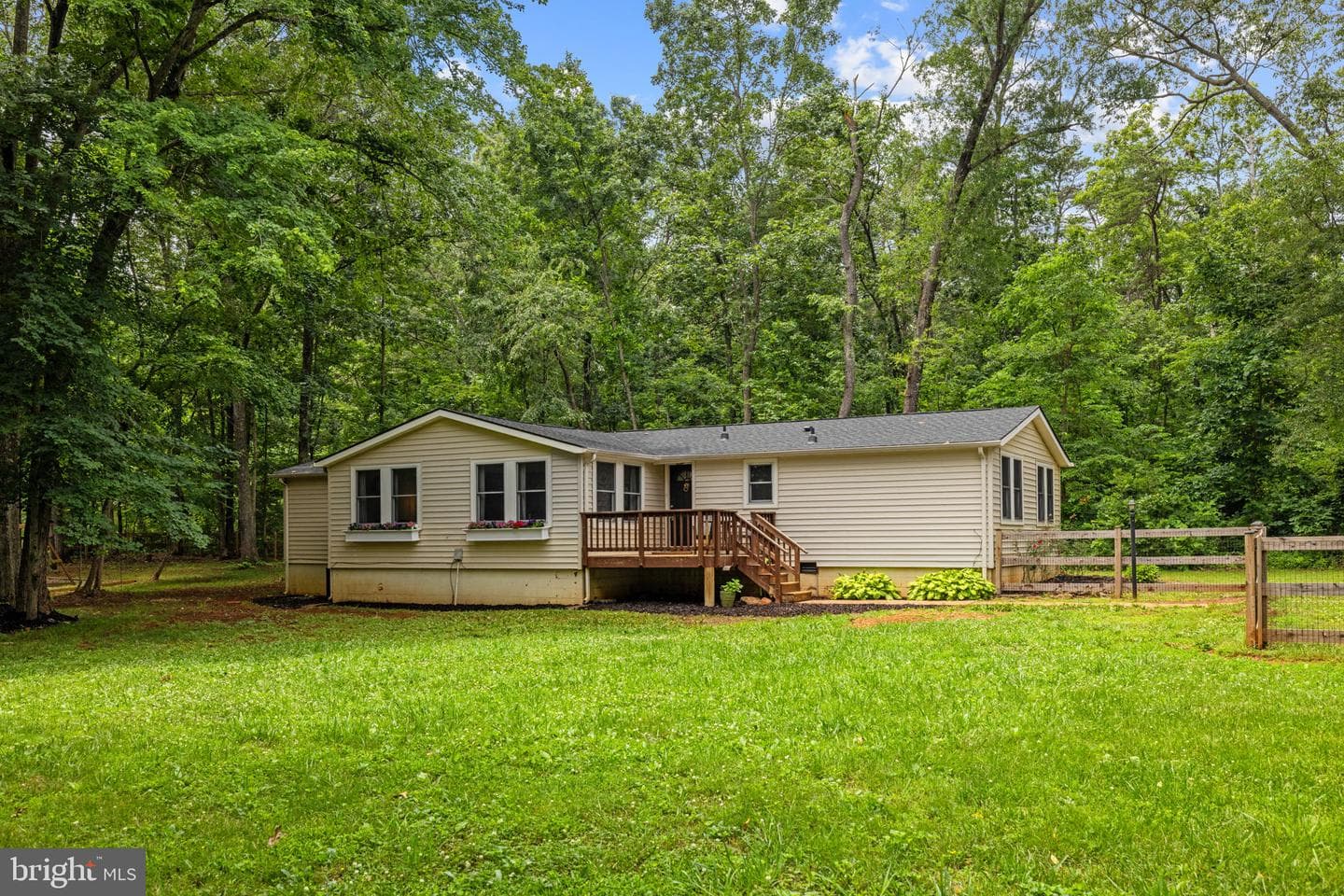 9448 Green Road photo 11