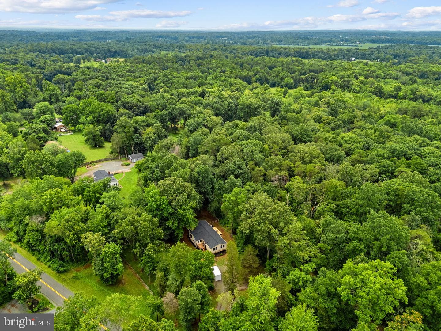 9448 Green Road photo 85