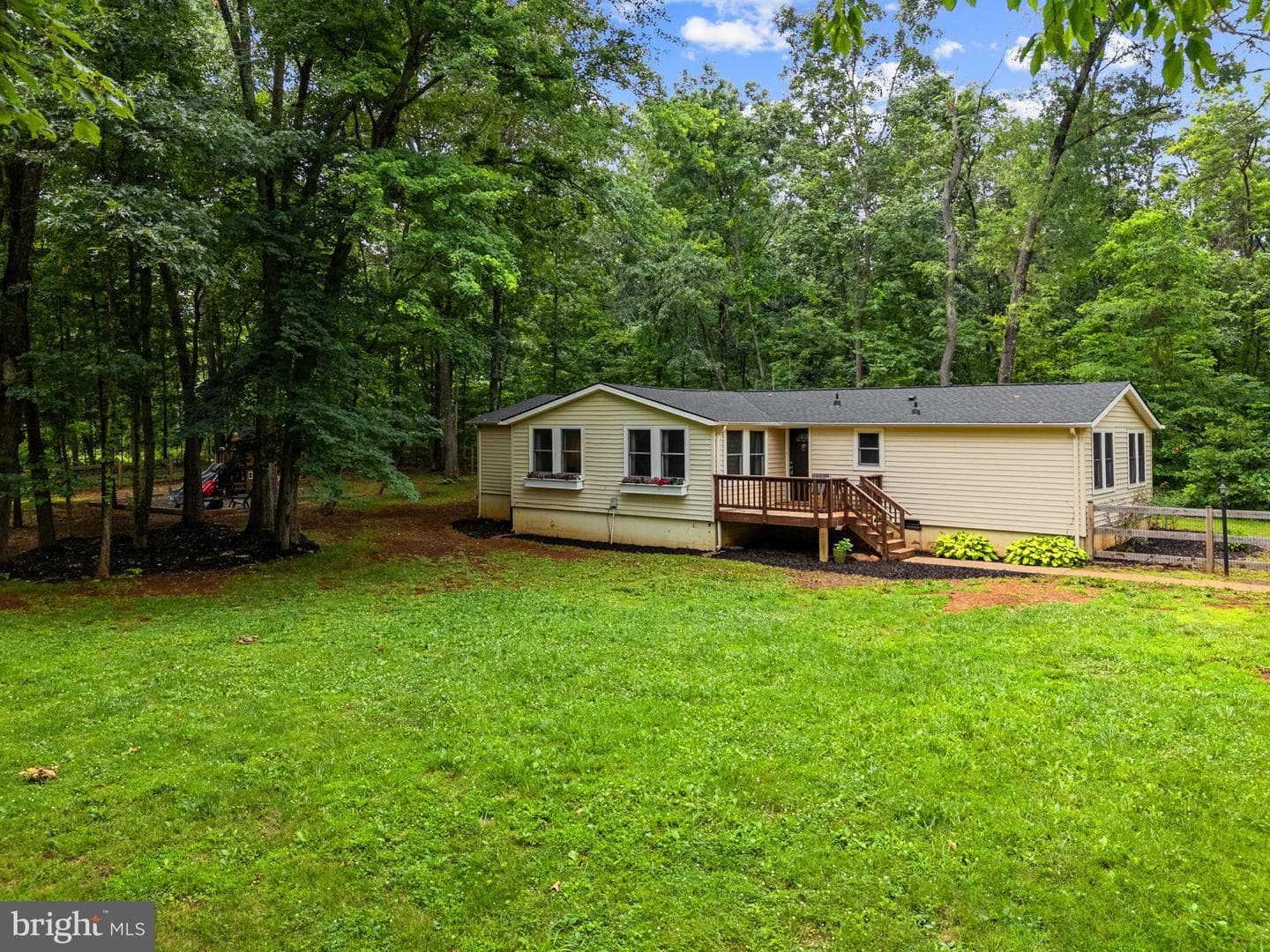 9448 Green Road photo 9