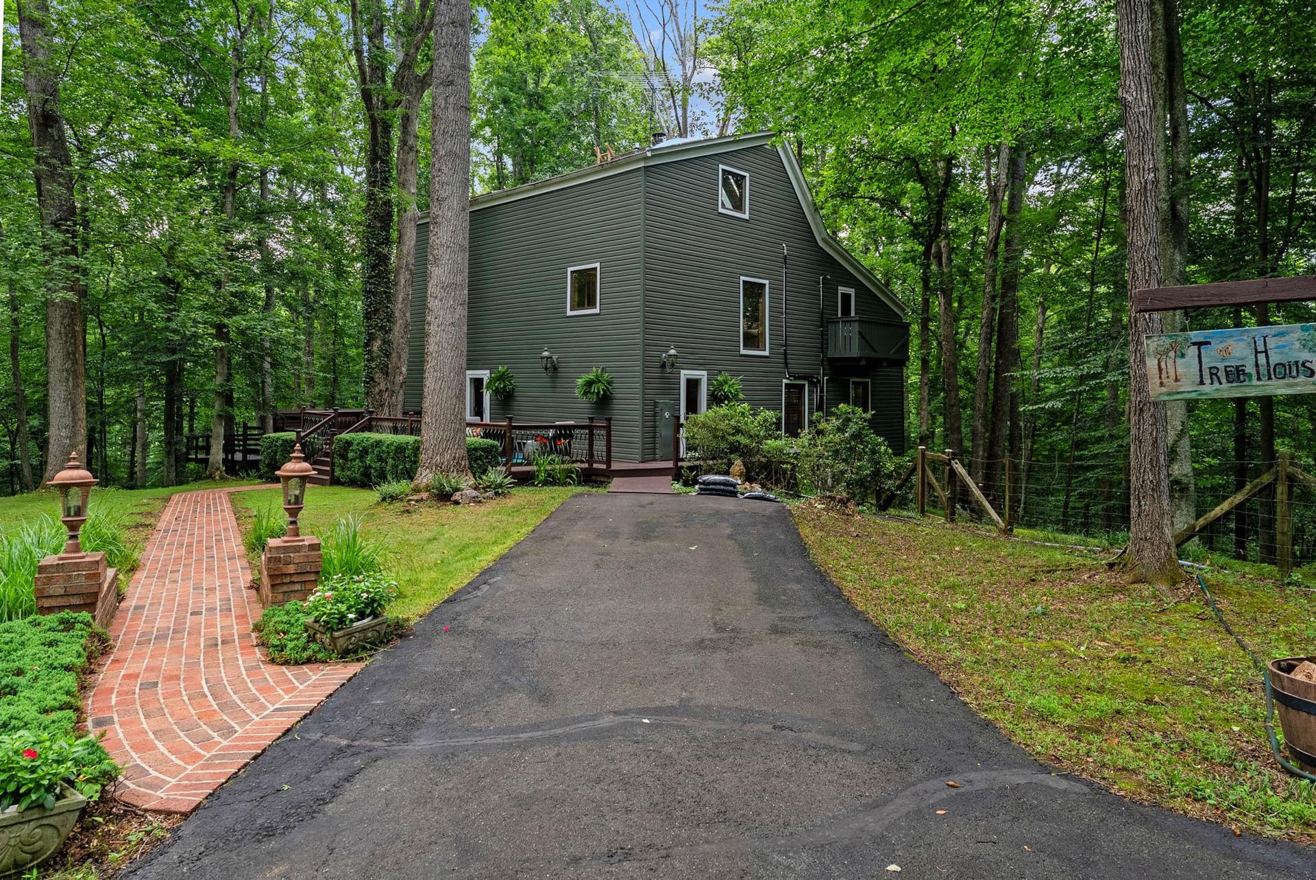 9914 Crest Court photo 116
