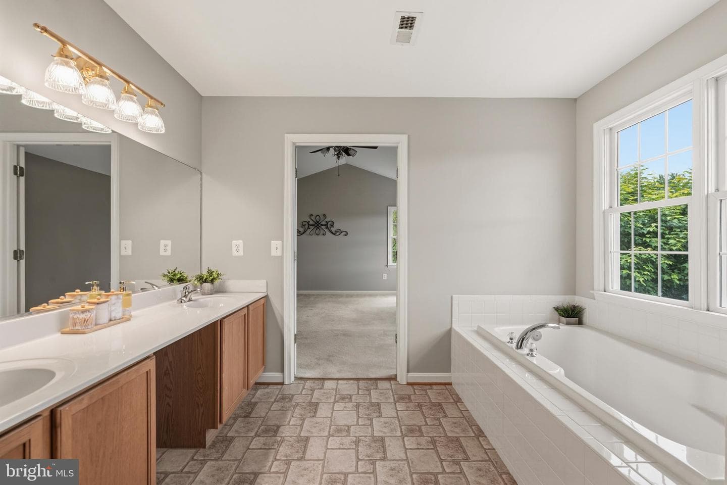 10143 Hedrick Farm Lane photo 33