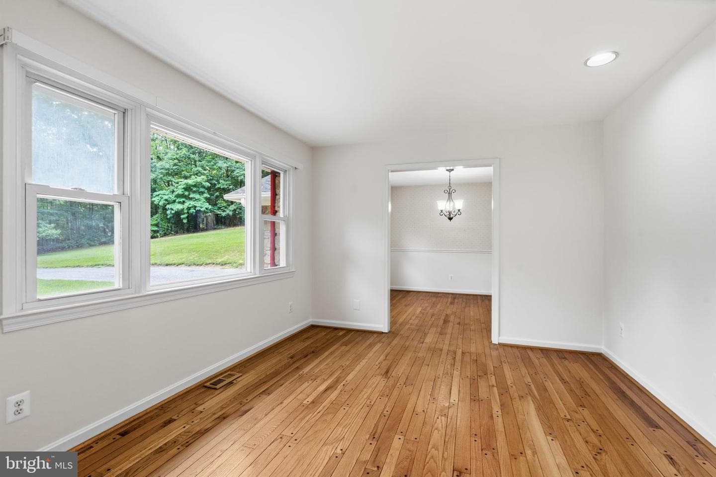 9808 Timber Heights photo 15