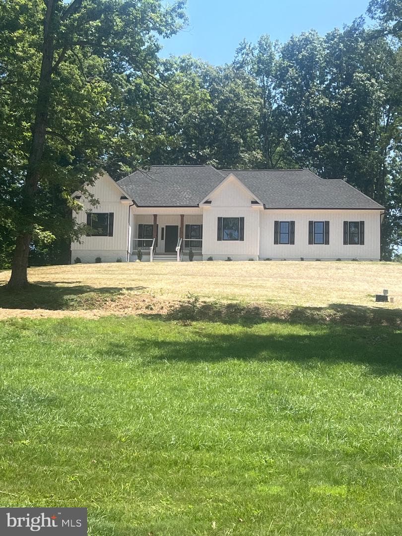 8415 Bens Lane, Warrenton