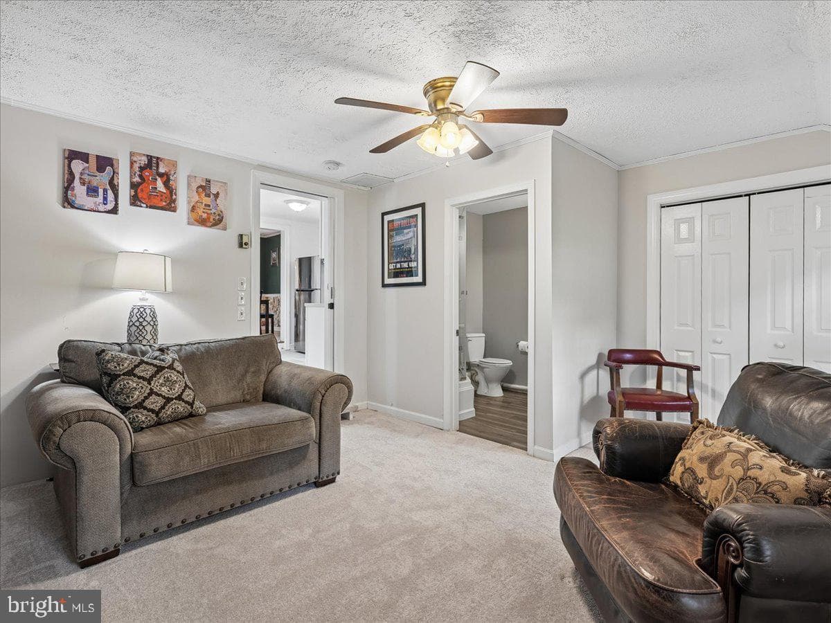 4247 Warren Street photo 24