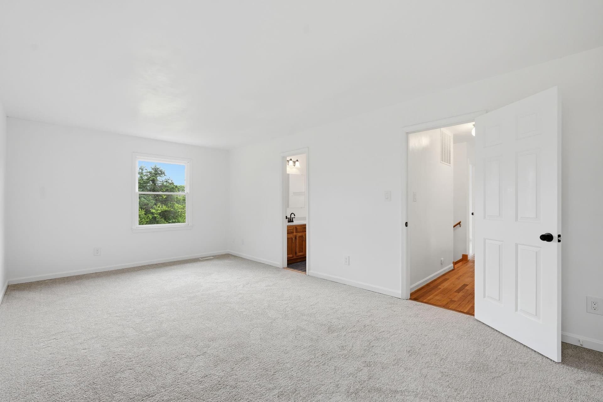 10414 Skyline Avenue photo 34