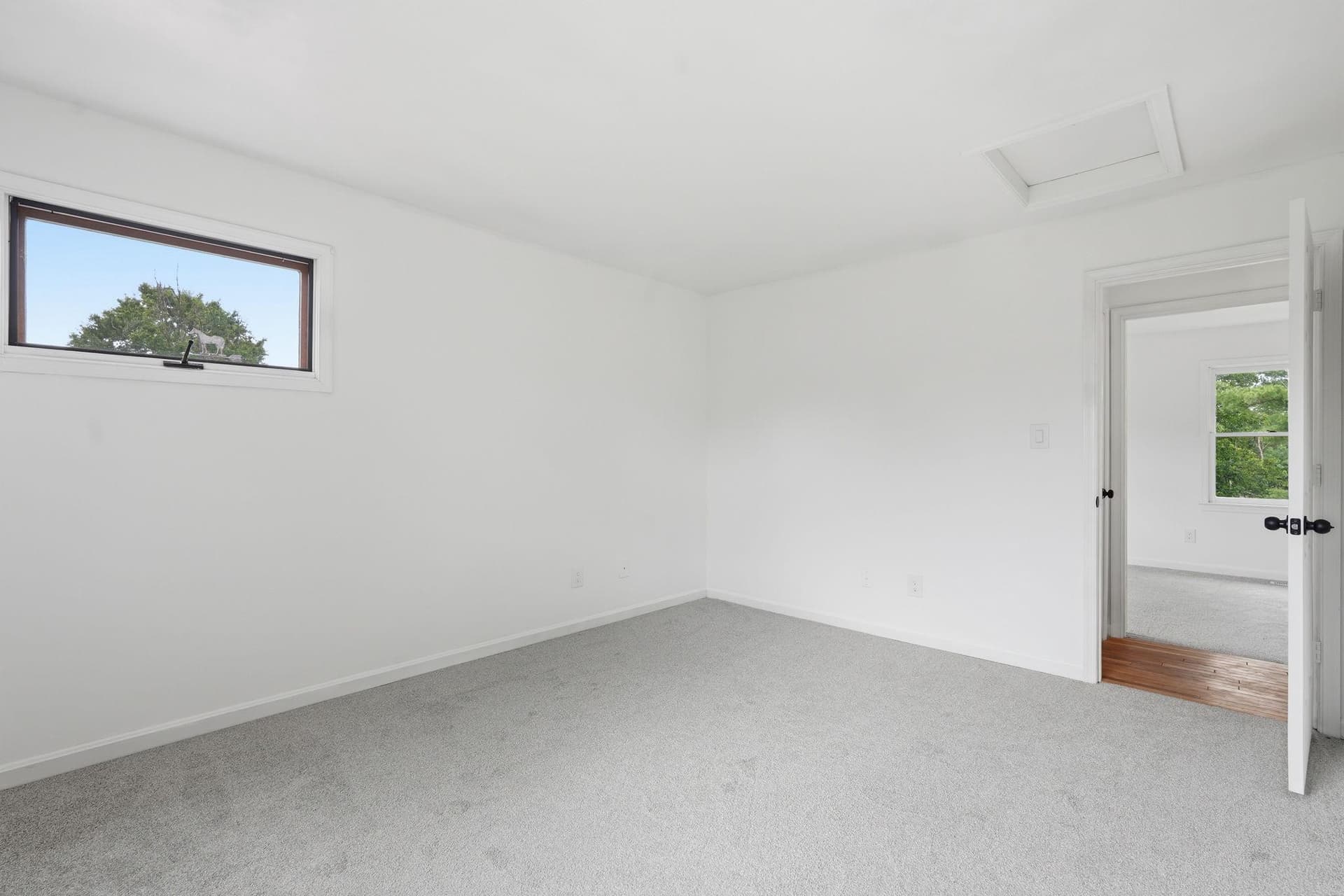 10414 Skyline Avenue photo 36