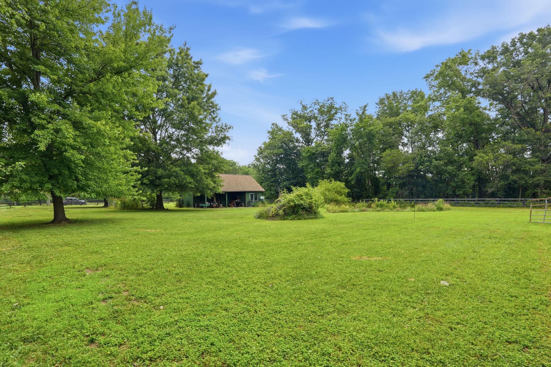 10414 Skyline Avenue photo 44