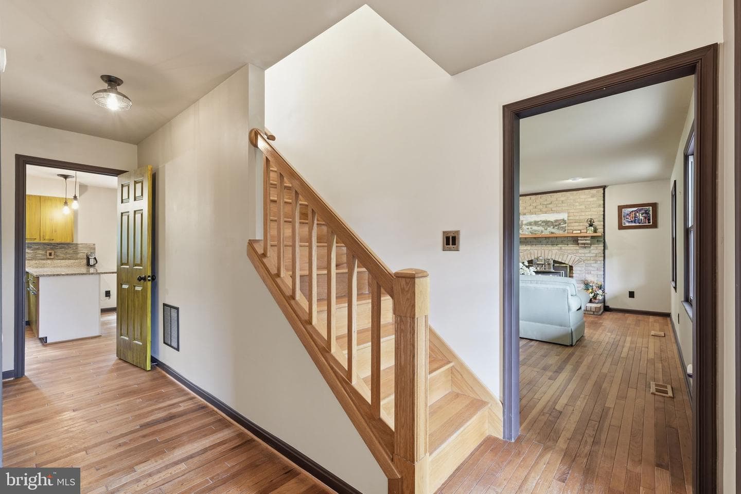 10414 Skyline Avenue photo 9
