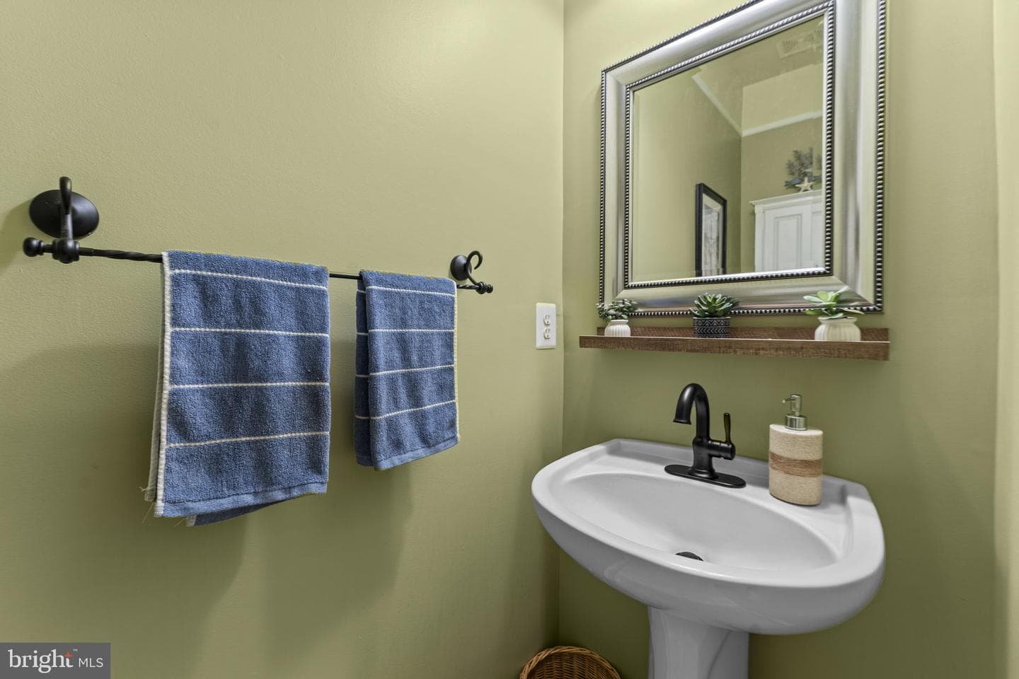 4025 Wilkes Court photo 28
