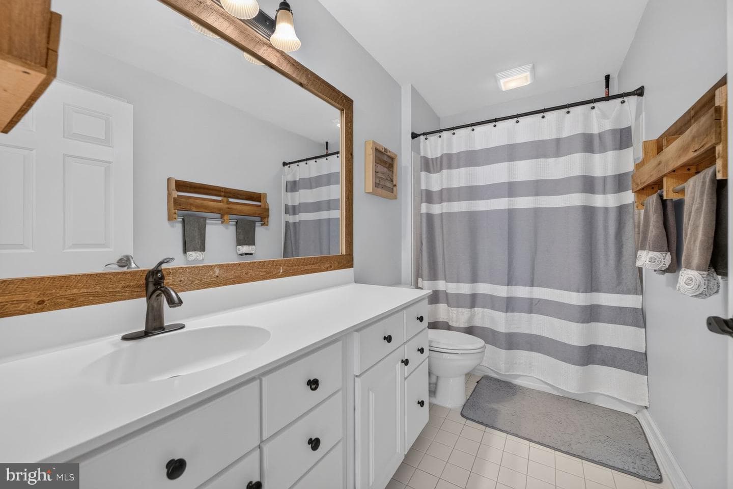 7114 New Kensington Court photo 24