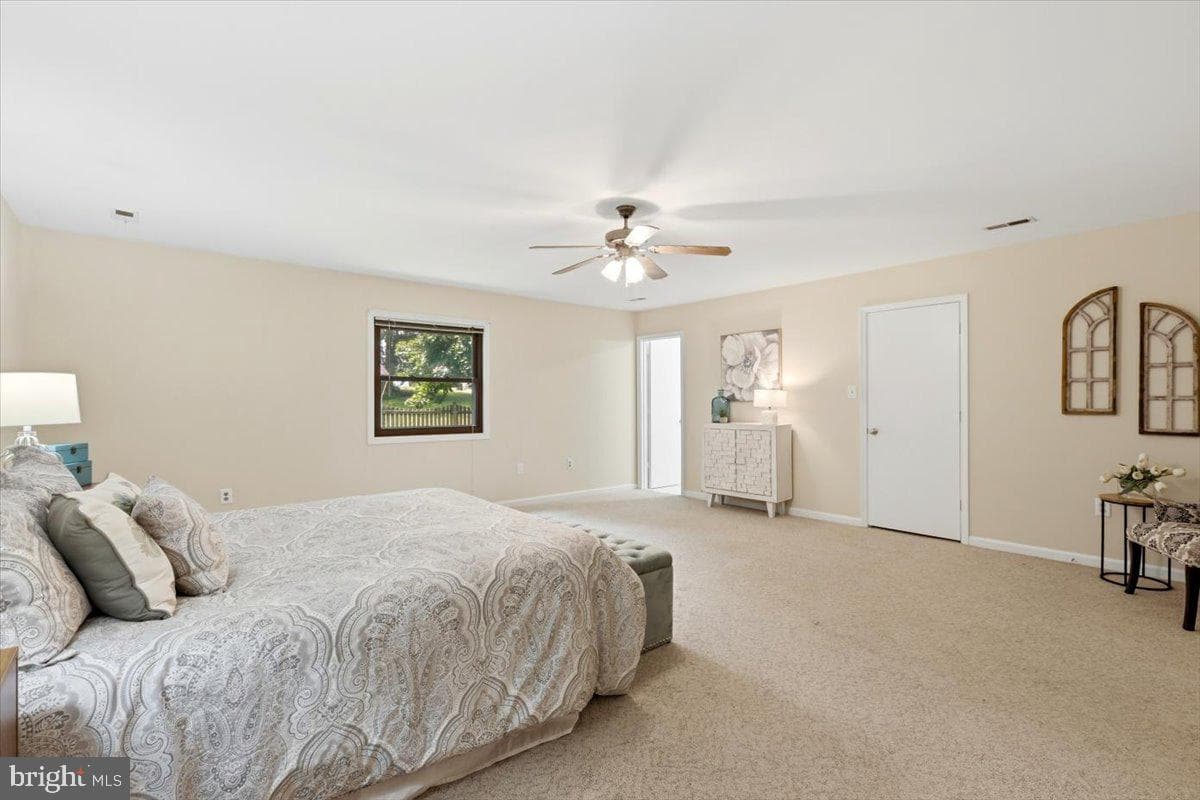 7434 Cedar Knolls Drive photo 18