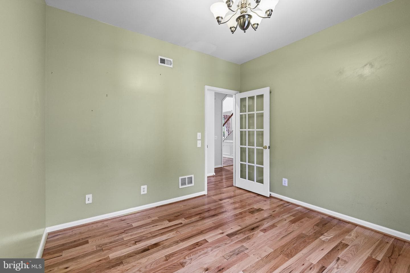 7584 Sweetgum Court photo 16