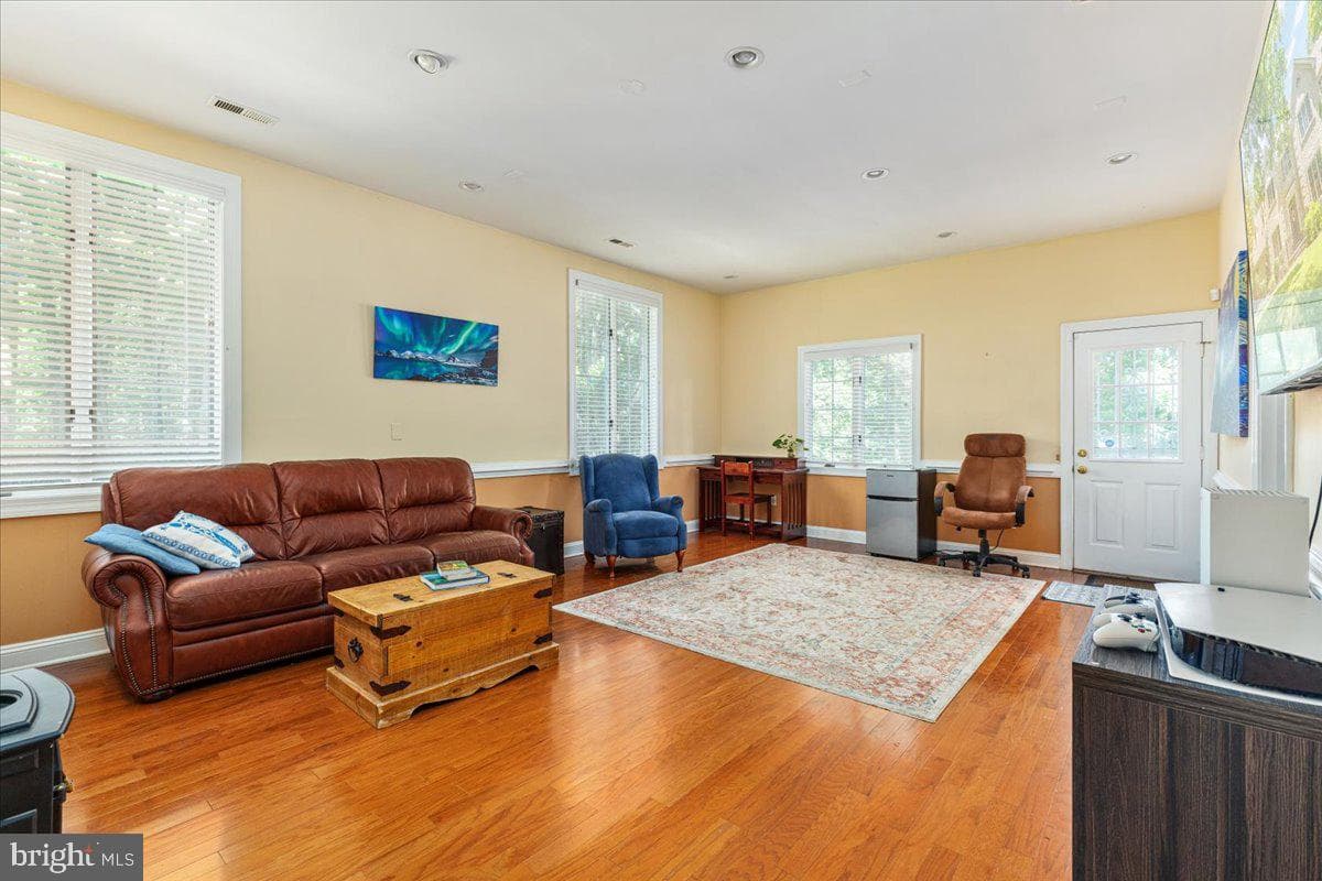 6595 Chesapeake Place photo 29