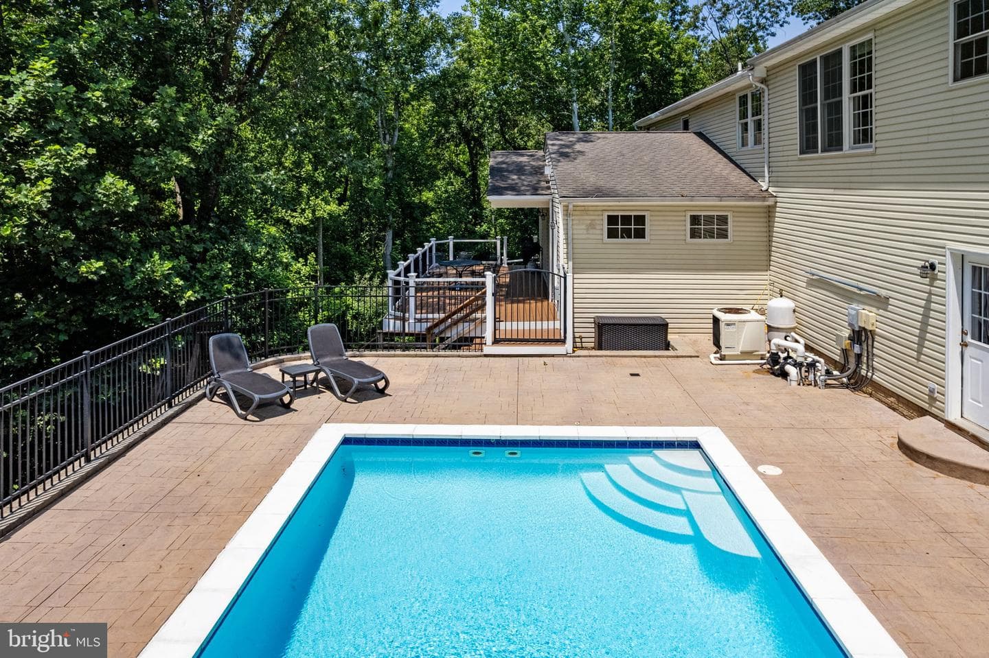 7154 Chesterfield photo 109