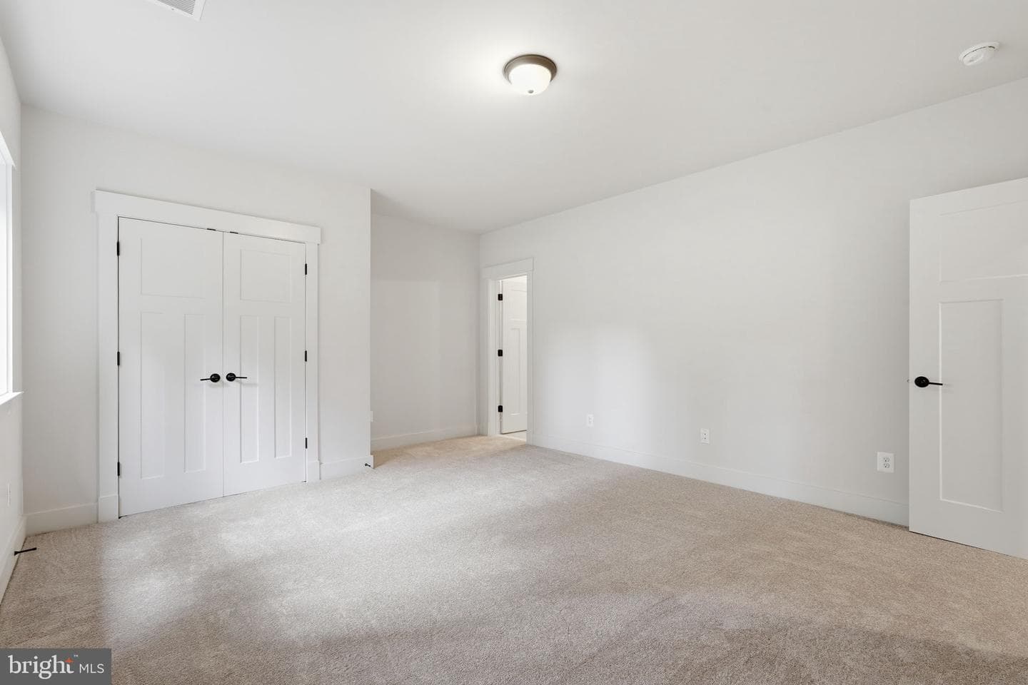 25 Fisher Lane photo 17