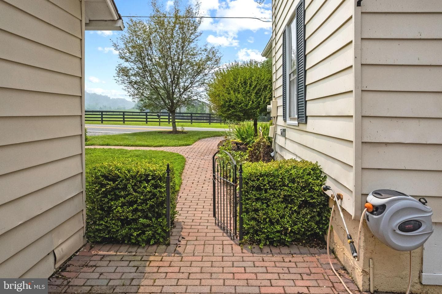 8556 Opal Road photo 11