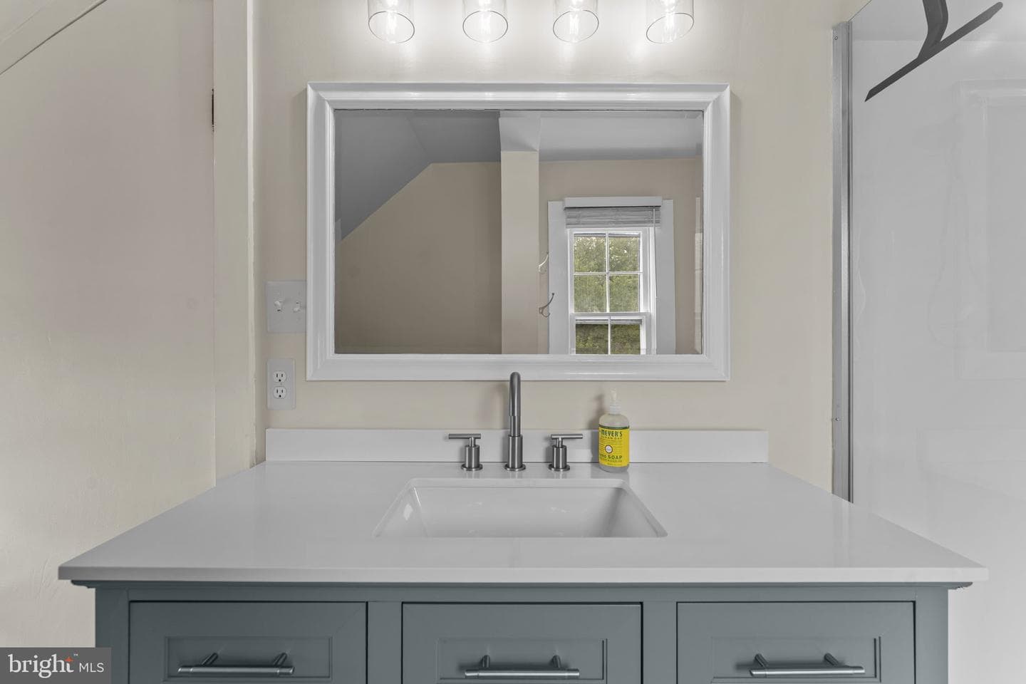 8556 Opal Road photo 22