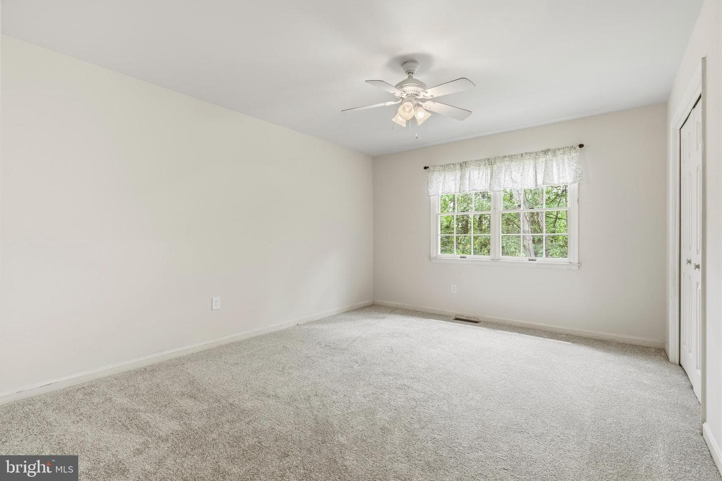 7823 Overbrook Drive photo 28
