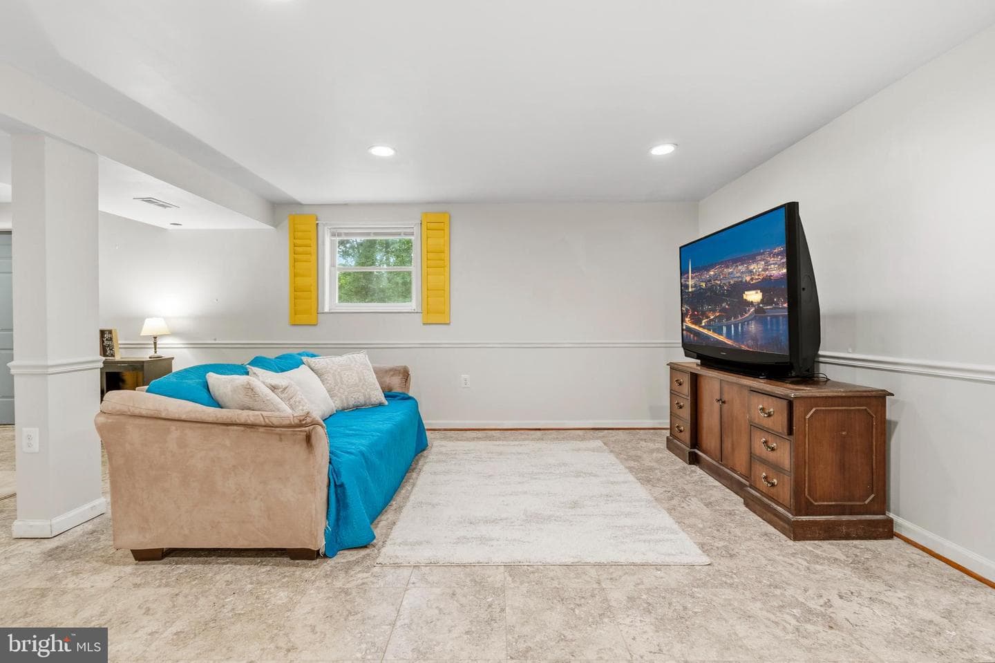 7823 Overbrook Drive photo 34