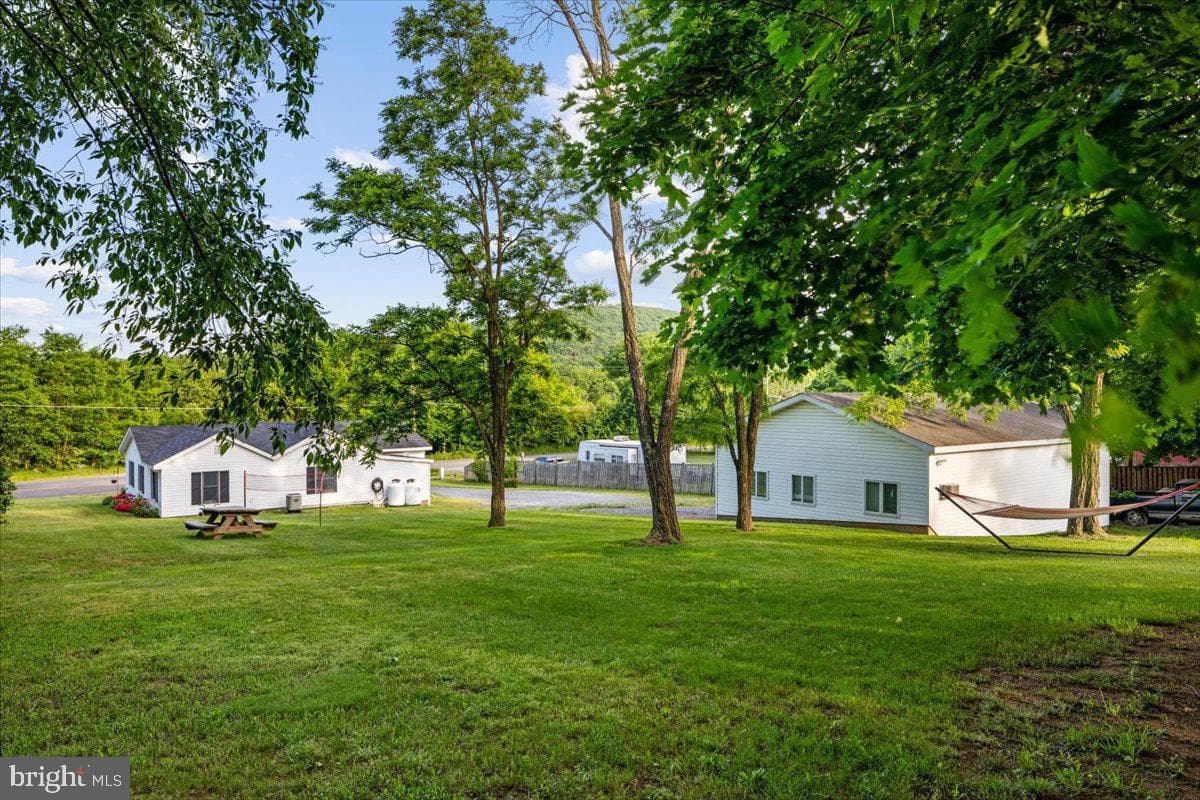 709 Dicks Hollow Road photo 25