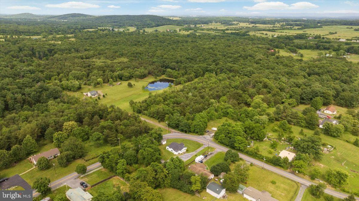 709 Dicks Hollow Road photo 37