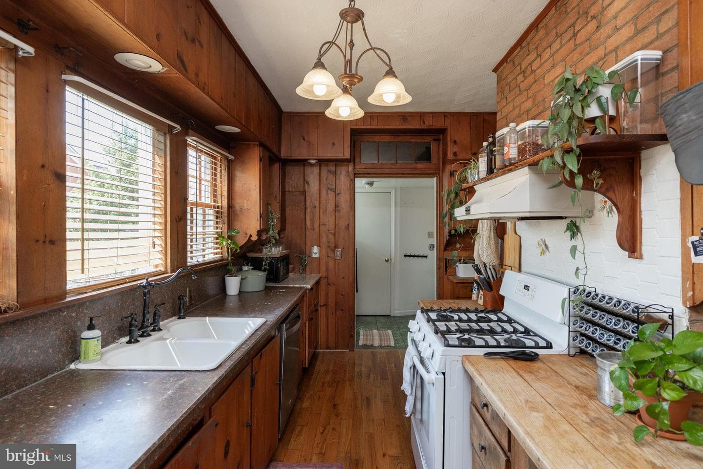 5378 Main Street photo 18