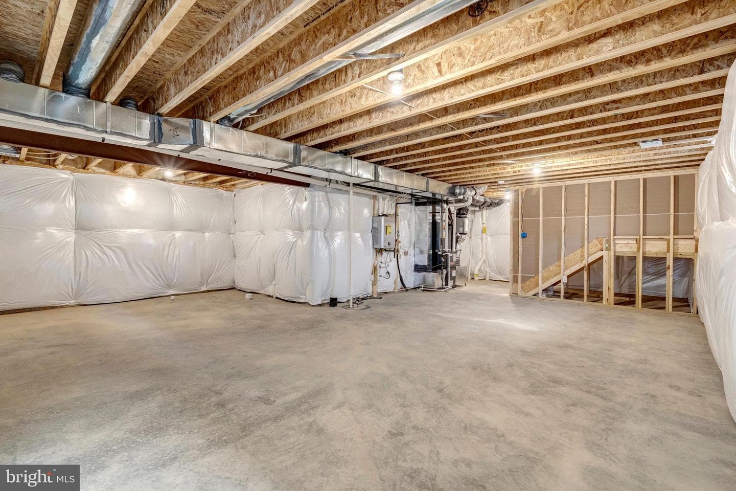 102 Midsummer Lane photo 44