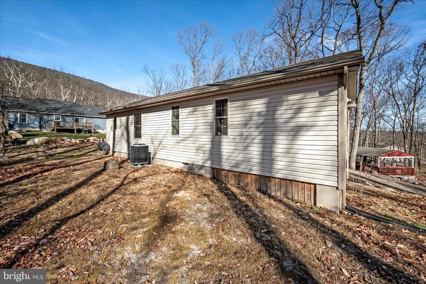 815 Pheasant Drive photo 33