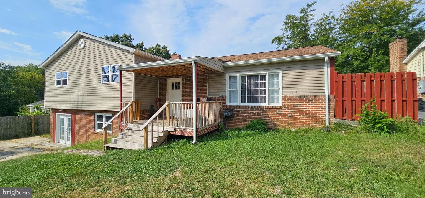 122 Cherry Hill Circle, Winchester