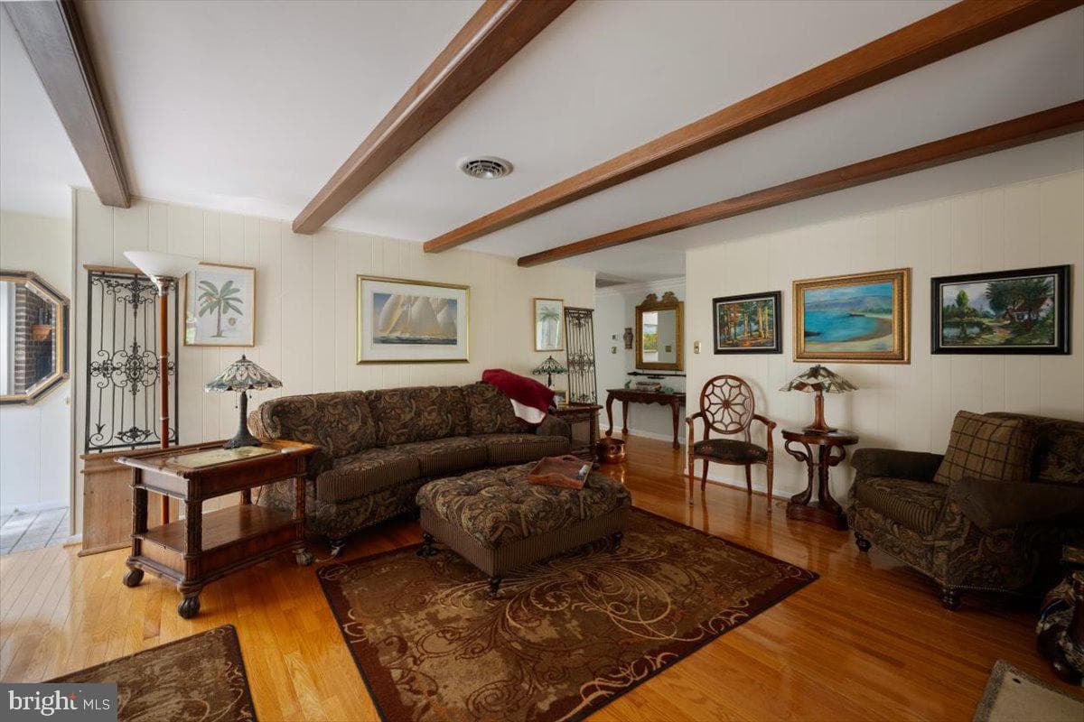 1049 Laurel Grove Road photo 10