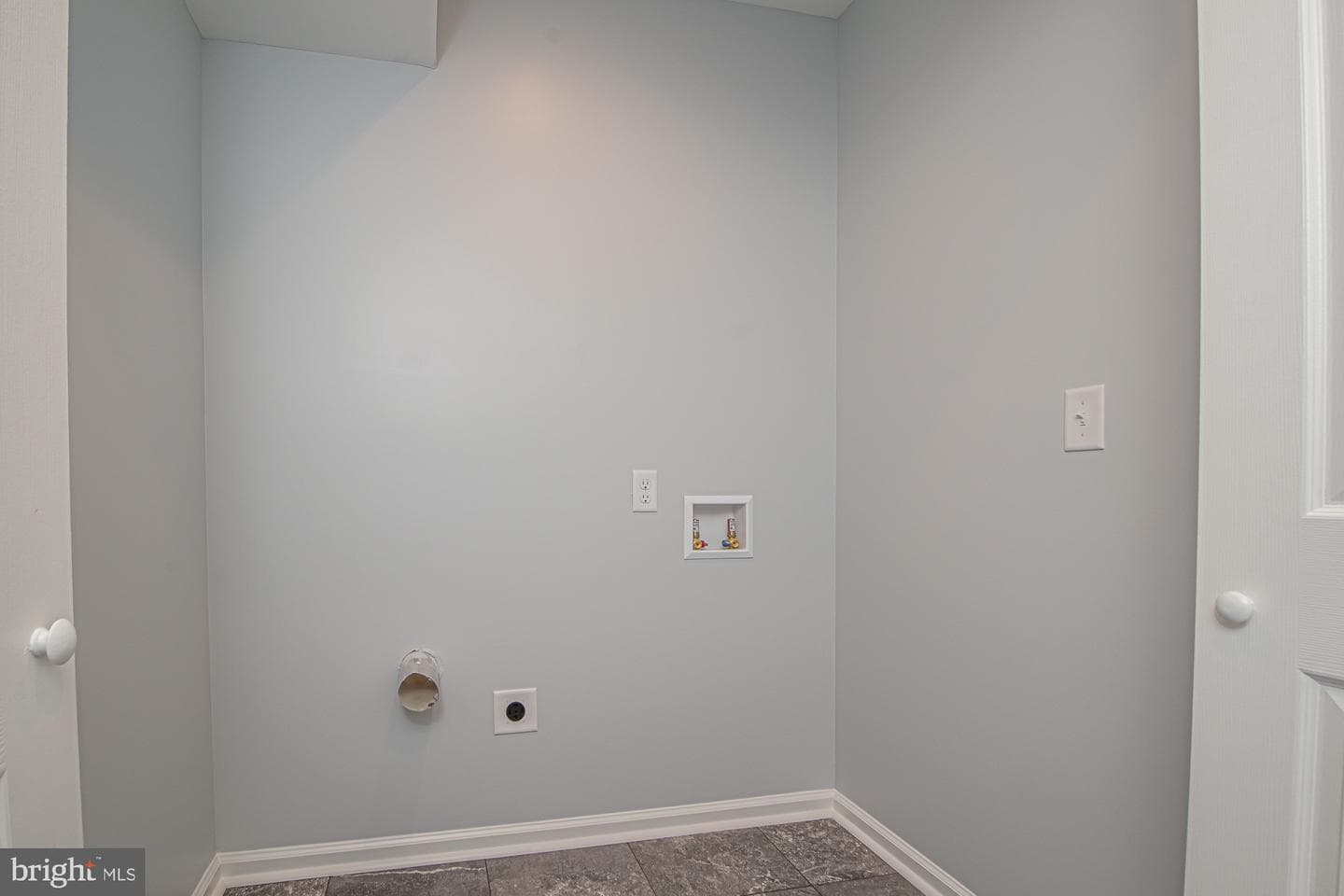 709 Ross St photo 33