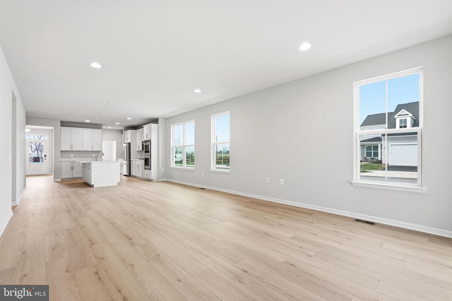 110 Lawford Way photo 10