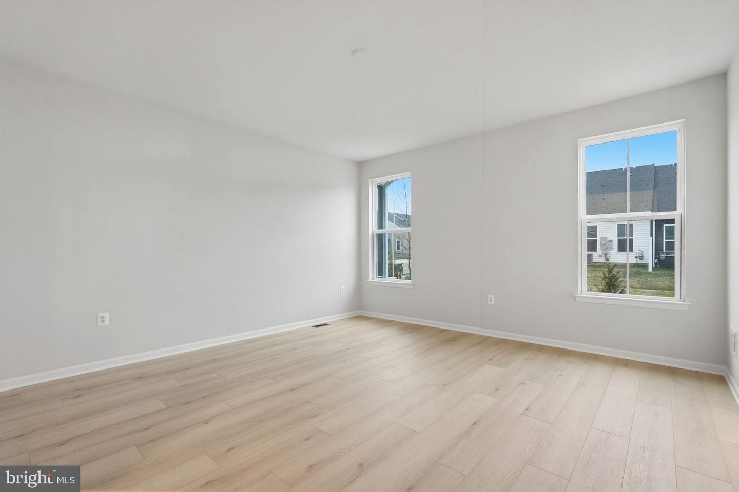 110 Lawford Way photo 14