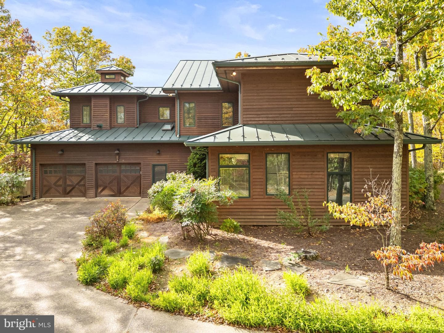 1631 Back Mountain Road photo 3