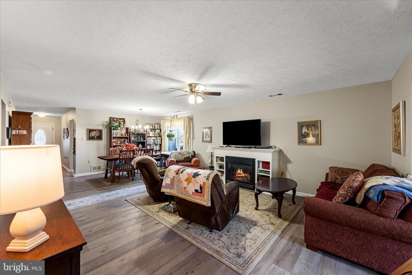 203 Crestwood Lane photo 9