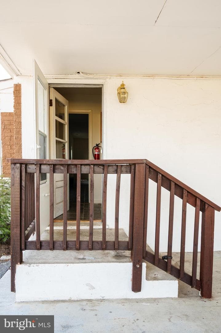108 Martin Drive photo 4