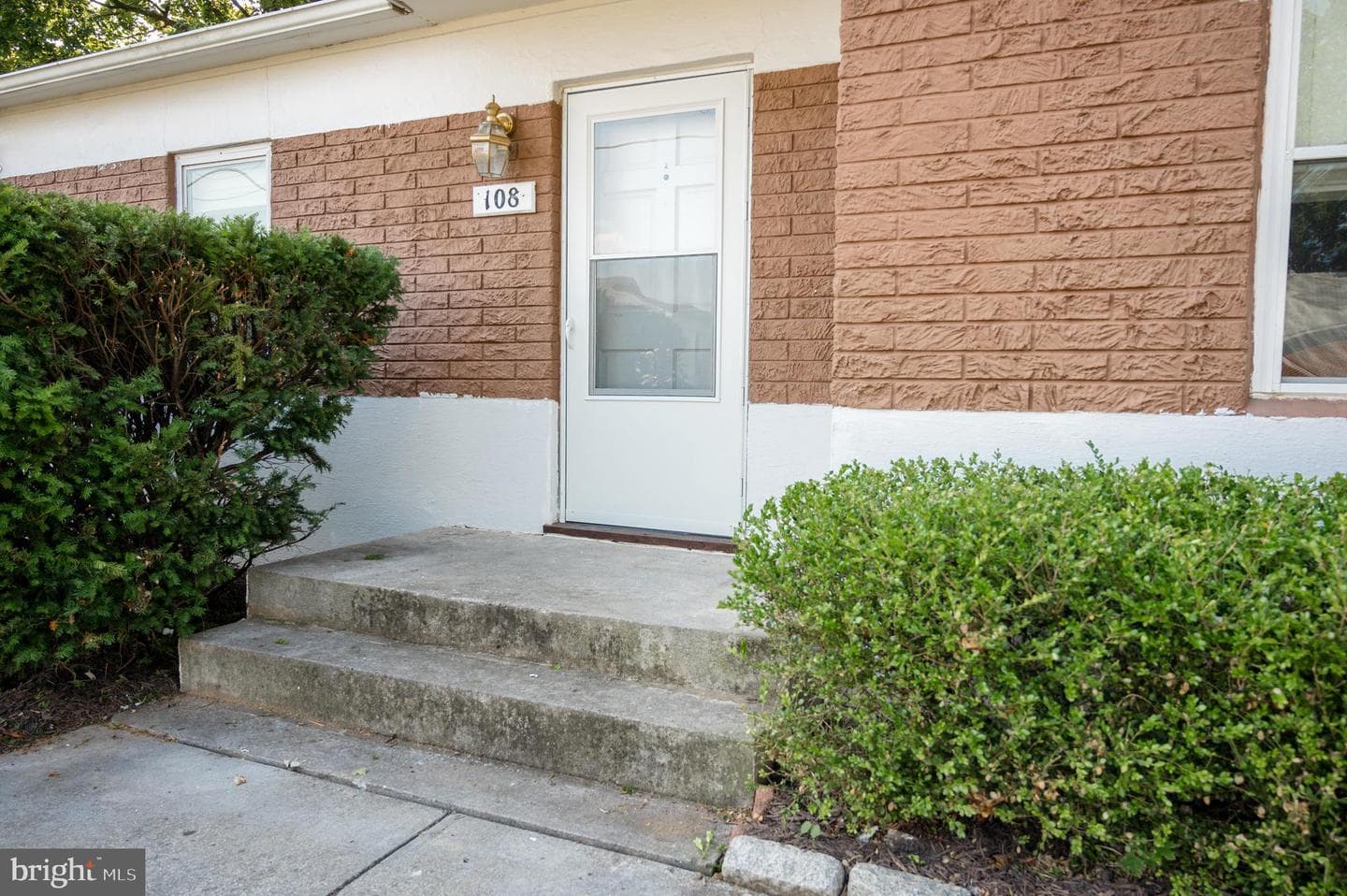 108 Martin Drive photo 5