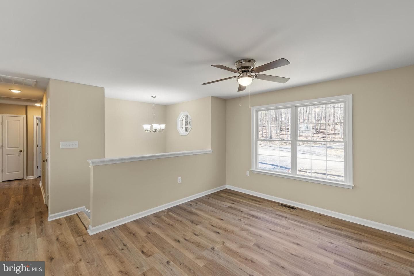 628 Cardinal Drive photo 3